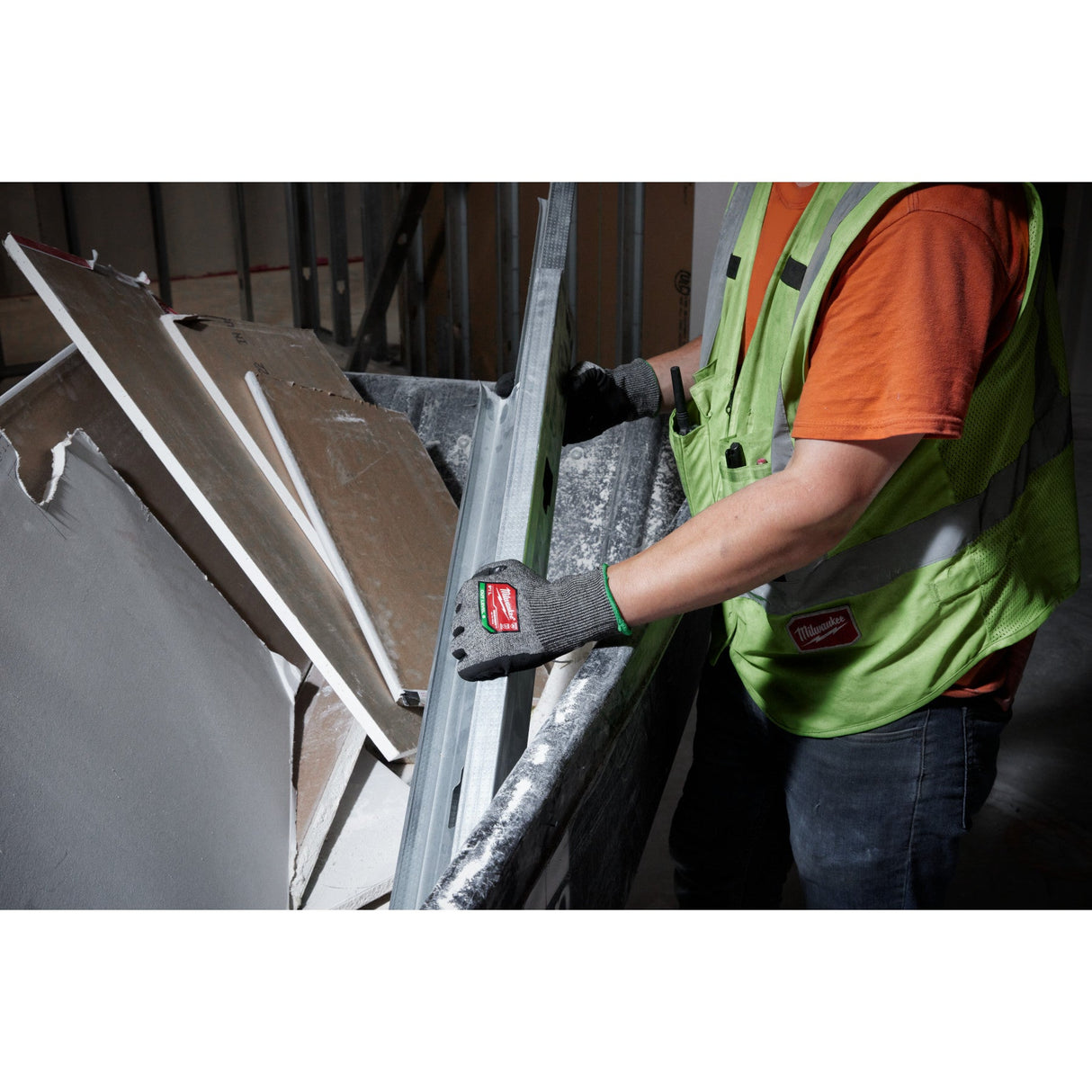 Milwaukee Cut Level 6 High - Dexterity Nitrile Dipped Gloves SM - Mississauga Hardware Centre Inc