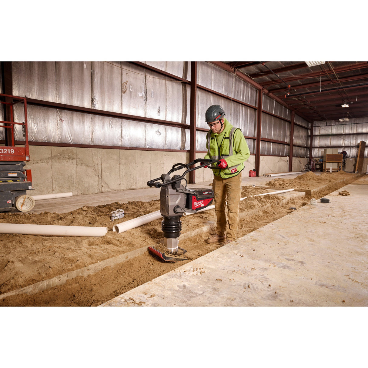 Milwaukee MXF270 - 2HD MX FUEL™ 70 kg Rammer Kit - Mississauga Hardware Centre Inc