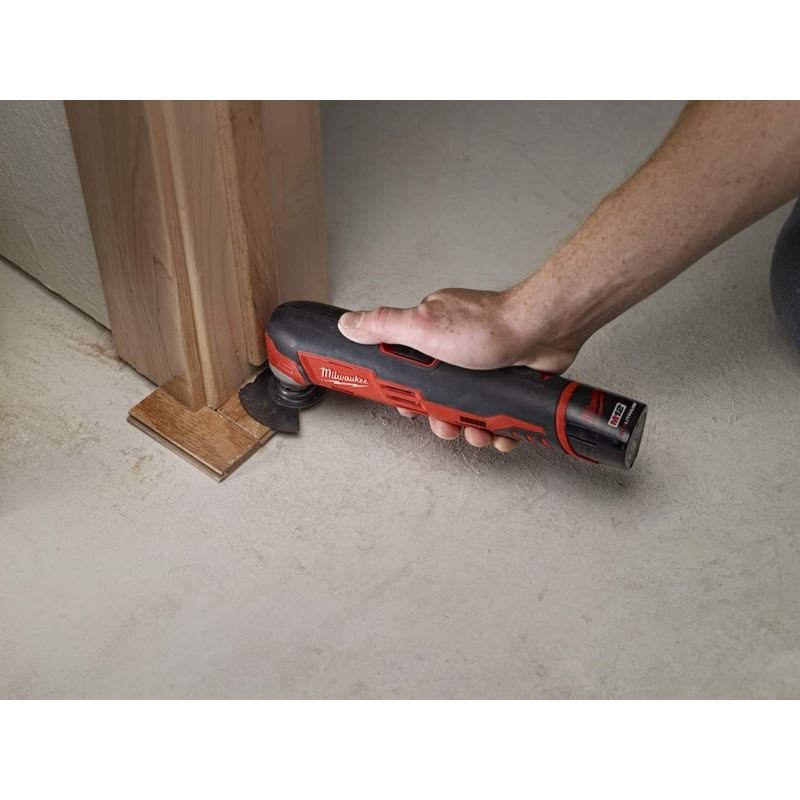 2426 - 20 M12 12 Volt Lithium - Ion Cordless Cordless Multi - Tool - Tool Only - Mississauga Hardware Centre IncMilwaukee2426-20