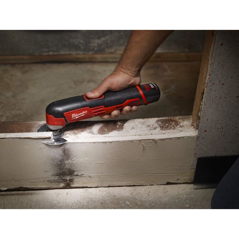 2426 - 20 M12 12 Volt Lithium - Ion Cordless Cordless Multi - Tool - Tool Only - Mississauga Hardware Centre IncMilwaukee2426-20