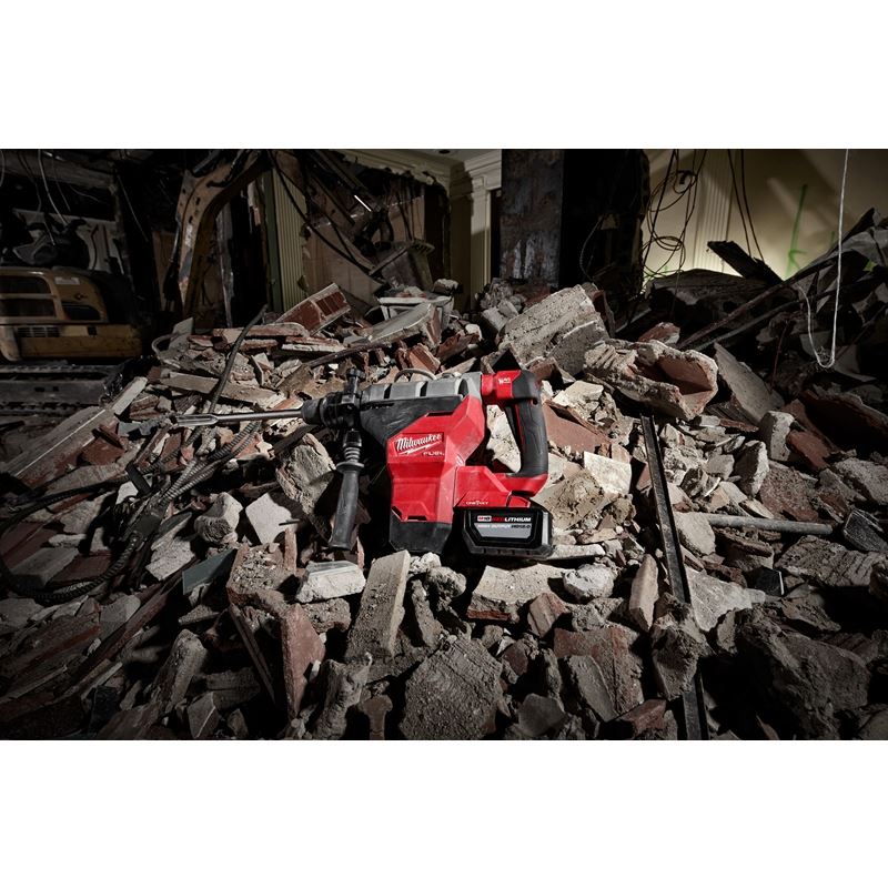 2718 - 22HD M18 FUEL 18 Volt Lithium - Ion Brushless Cordless 1 - 3/4 in. SDS MAX Rotary Hammer with One Key Kit - Mississauga Hardware Centre IncMilwaukee2718-22HD