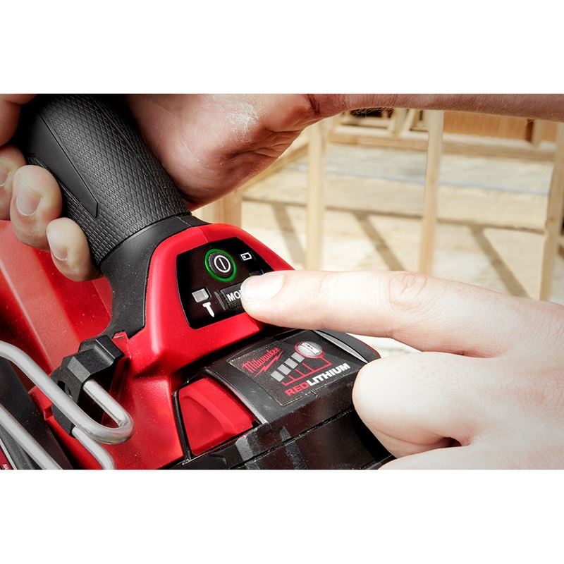 2744 - 21 M18 FUEL 18 Volt Lithium - Ion Brushless Cordless 21 Degree Framing Nailer Kit - Mississauga Hardware Centre Inc