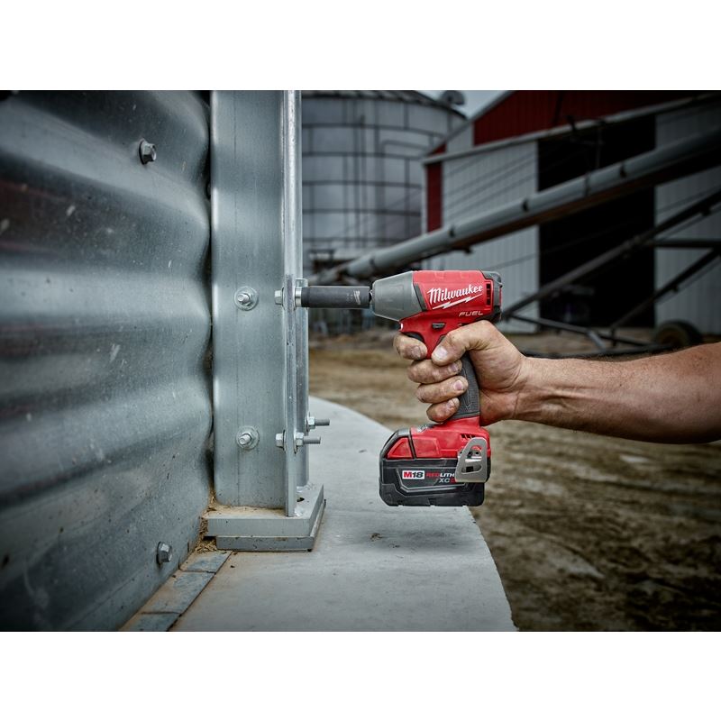 2755 - 20 M18 FUEL 18 Volt Lithium - Ion Brushless Cordless 1/2 in. Compact Impact Wrench w/ Pin Detent - Tool Only - Mississauga Hardware Centre IncMilwaukee2755-20