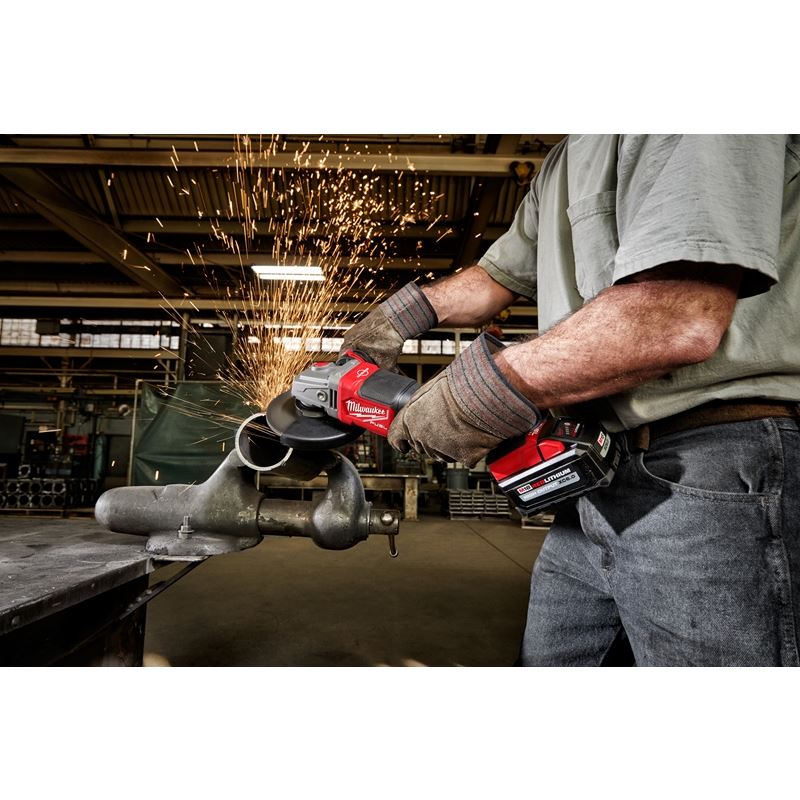 2980 - 20 M18 FUEL 18 Volt Lithium - Ion Brushless Cordless 4 - 1/2 in. - 6 in. No Lock Braking Grinder with Paddle Switch - Tool Only - Mississauga Hardware Centre IncMilwaukee2980-20