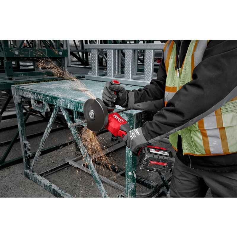 2980 - 20 M18 FUEL 18 Volt Lithium - Ion Brushless Cordless 4 - 1/2 in. - 6 in. No Lock Braking Grinder with Paddle Switch - Tool Only - Mississauga Hardware Centre IncMilwaukee2980-20