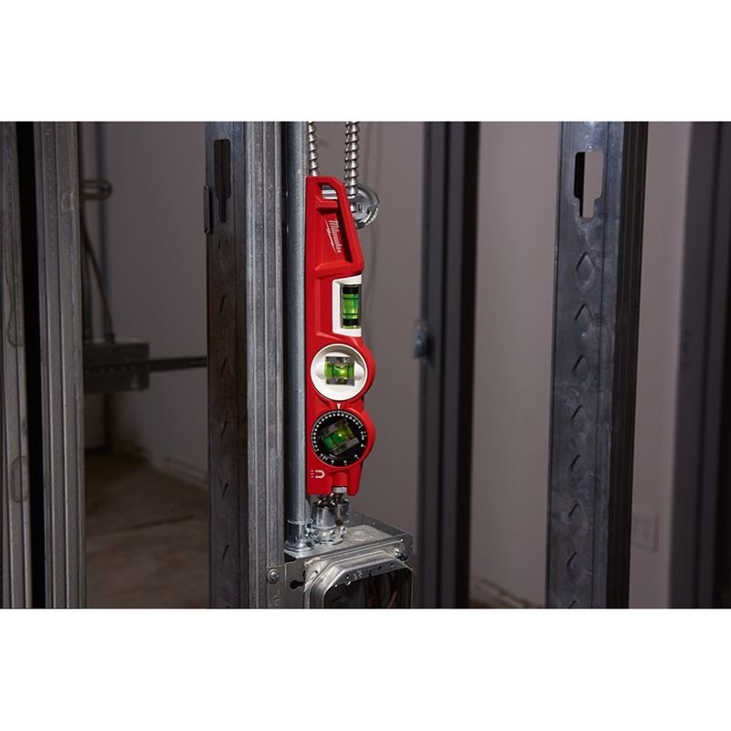 48 - 22 - 5210 10 in. Die Cast Torpedo Level with 360 Degree Locking Vial - Mississauga Hardware Centre IncMilwaukee48-22-5210