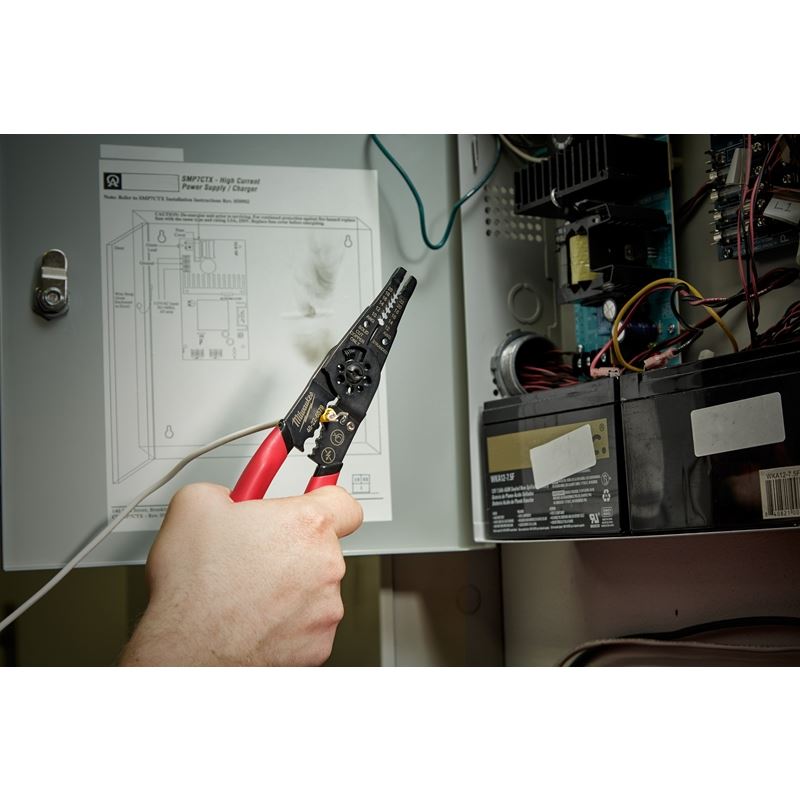 48 - 22 - 6579 Multi Purpose Pliers - Mississauga Hardware Centre IncMilwaukee48-22-6579