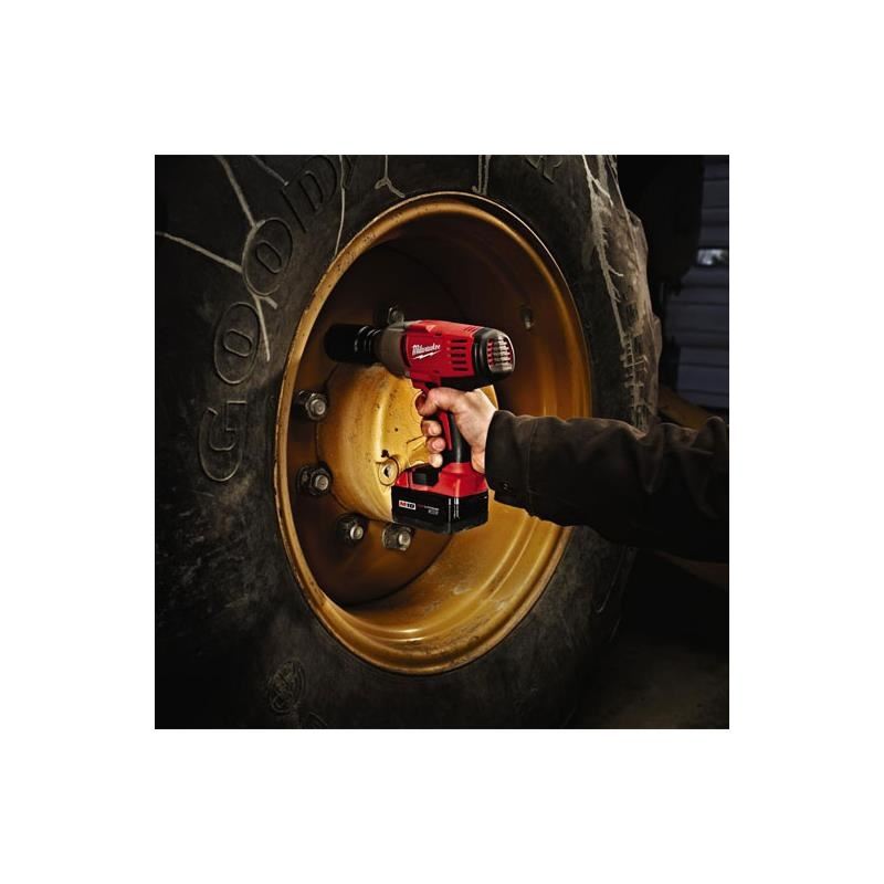 Milwaukee | 2664-22 M18 Cordless 3/4" High Torque Impact Wrench with Friction Ring Kit