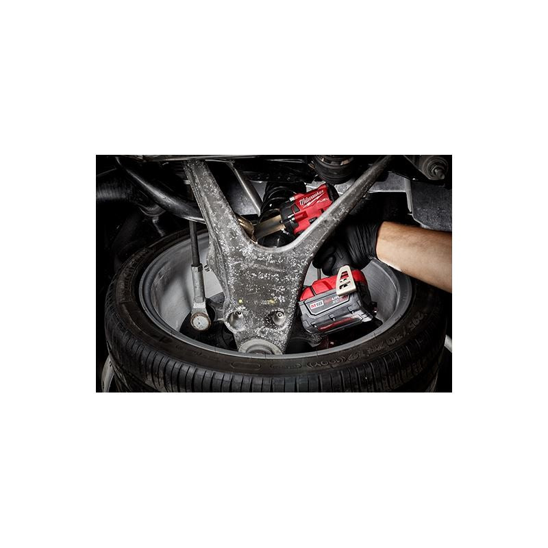 Milwaukee 2855P-22 M18 FUEL 1/2 Compact Impact Wrench w/ Pin Detent Kit