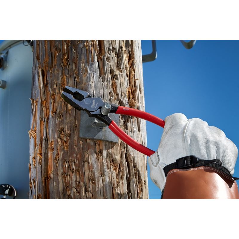 Milwaukee 48-22-6503 9 in High-Leverage Lineman Pliers with Thread Cleaner
