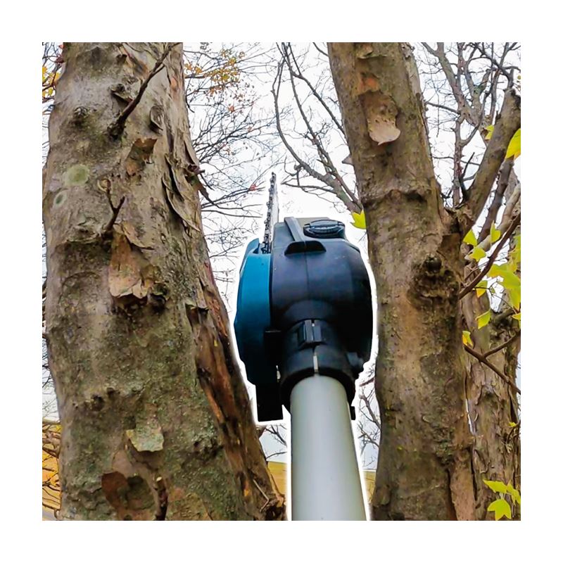 Makita UA002GM101 40V max XGT Li-Ion 10in Telescopic Pole Chain Saw