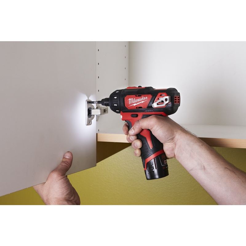 Milwaukee 2406-22 M12 1/4 Hex 2-Speed Screwdriver Kit