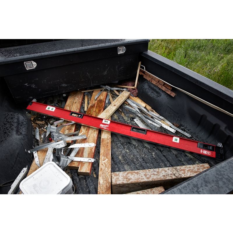 Milwaukee MLXP712   6.5' - 12' Expandable Level