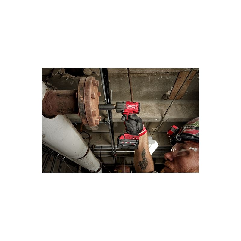 Milwaukee 2962P-22 M18 FUEL 1/2 Mid-Torque Impact Wrench w/ Pin Detent Kit