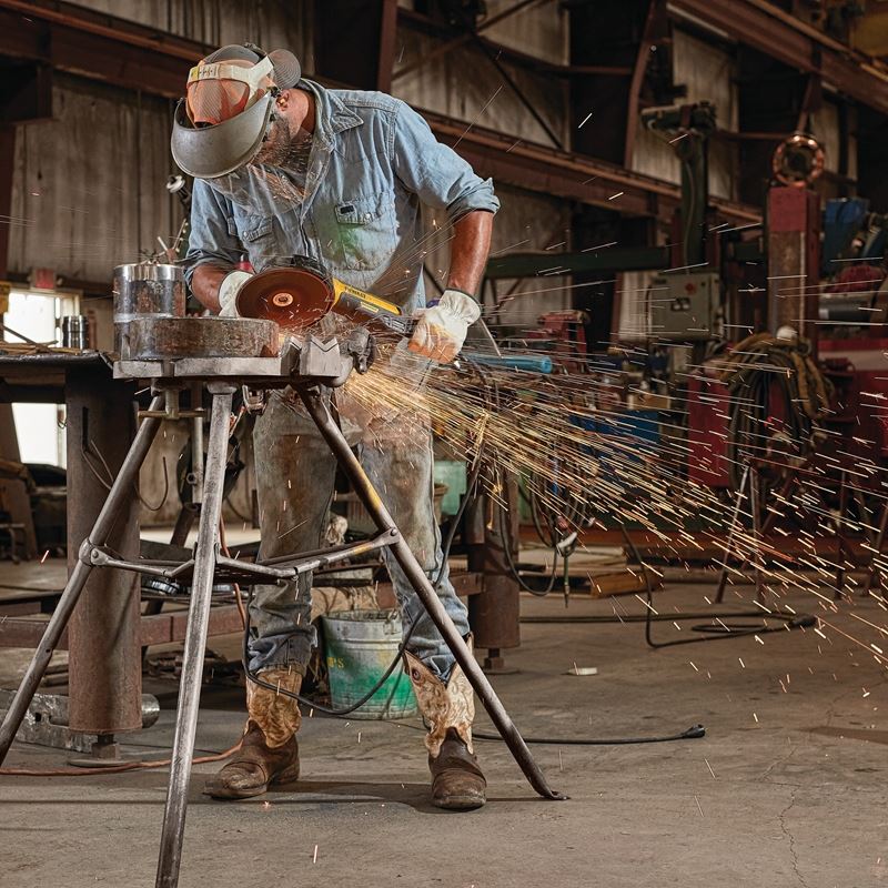 DEWALT DWE43840CN 7 in. Brushless Small Angle Grinder, Rat Tail, with Kickback Brake, No Lock, Pipeline Cover