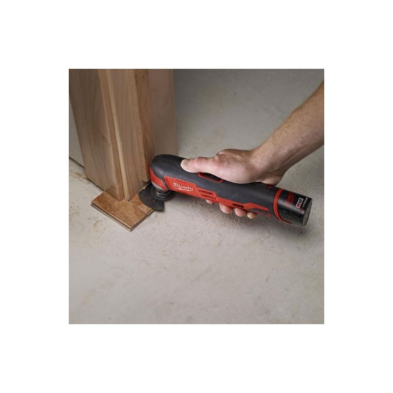 Milwaukee 2426-22 M12 Cordless LITHIUM-ION Multi-Tool Kit