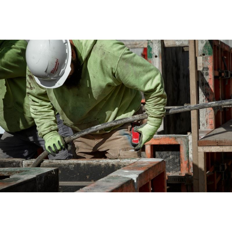 Milwaukee MXF370-2XC Concrete Vibrator Kit