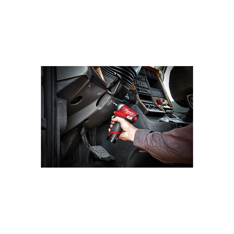 Milwaukee 2552-22 M12 FUEL 1/4" Stubby Impact Wrench Kit