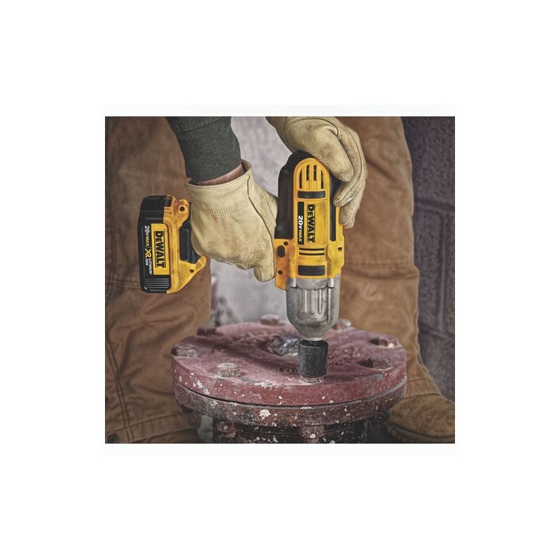 DEWALT DCF889HM2 20V MAX* Lithium Ion 1/2" High Torque Impact Wrench Kit