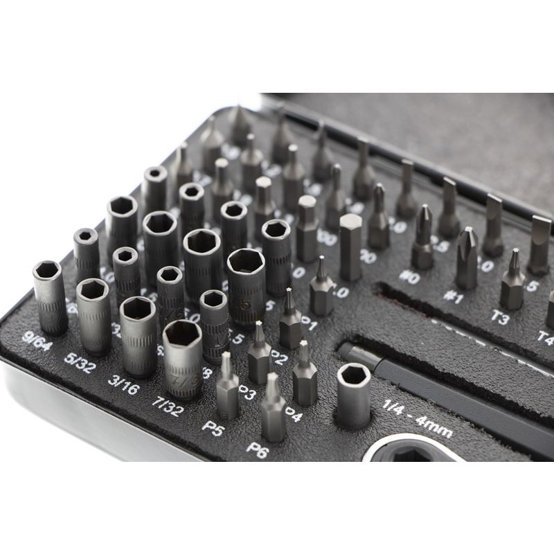 Wiha Master Tech 65 Piece Set - ESD Handle, Mini Ratchet and MicroBits In Metal Storage Box