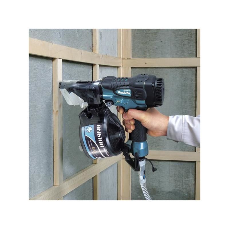 Makita | AN610H 2-1/2" High Pressure Coil Siding Nailer