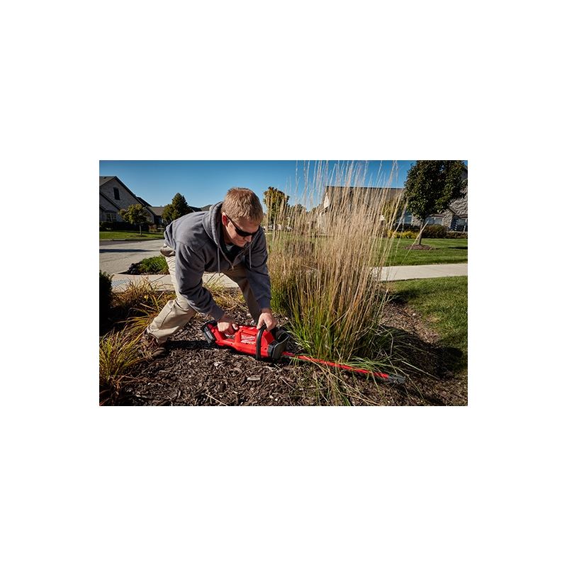 Milwaukee 2726-21HD M18 FUELâ„¢ Hedge Trimmer Kit