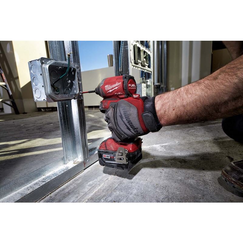 Milwaukee 2853-22 M18 FUEL 1/4" Hex Impact Driver XC Kit