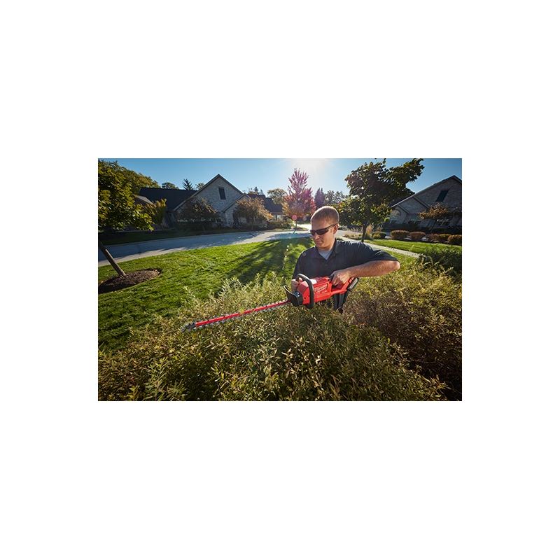 Milwaukee 2726-21HD M18 FUELâ„¢ Hedge Trimmer Kit
