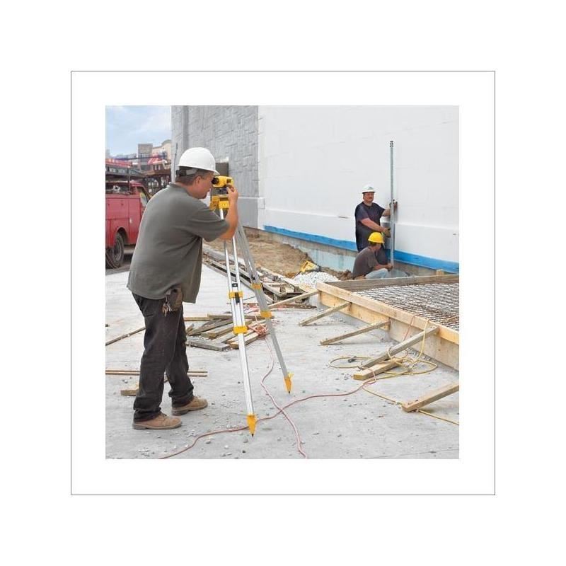 DEWALT | DW096PK 26x Auto Level Package
