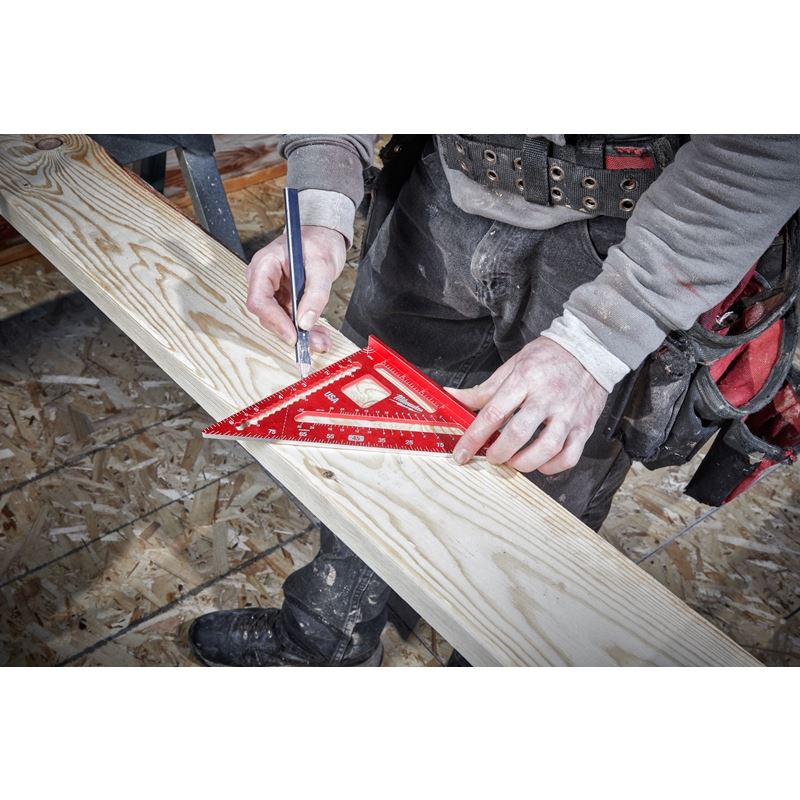 MLSQM070 7 in. Magnetic Rafter Square