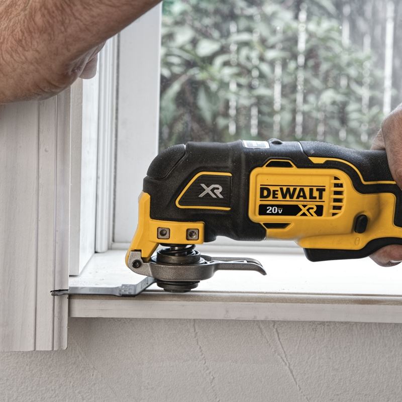DEWALT DCS356D1 20V MAX* XR Brushless Cordless 3-Speed Oscillating Multi-Tool Kit (2.0 Ah Battery)