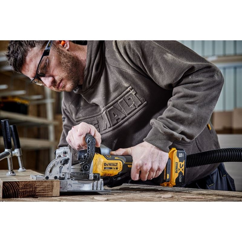 DEWALT DCW682B 20V MAX XR BRUSHLESS CORDLESS BISCUIT JOINER (Tool Only)