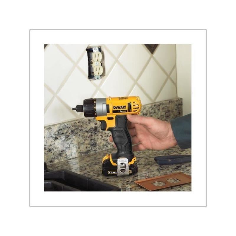 DEWALT | DCF610S2 12V MAX* 1/4" Screwdriver Kit