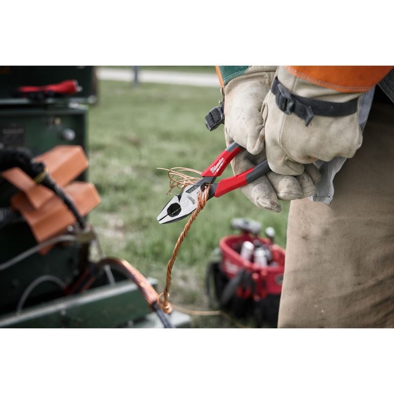 Milwaukee MT550T 9in Linemans Comfort Grip Pliers w/ Thread Cleaner (USA)