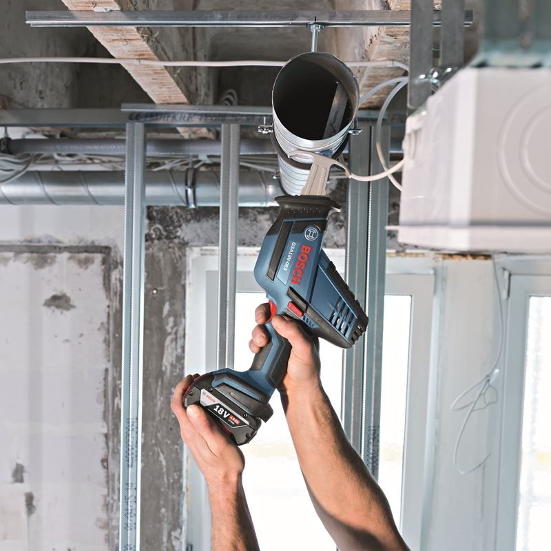 Bosch | GSA18V - 083B11 18 V Compact Reciprocating Saw Kit | BFP - Mississauga Hardware Centre IncBoschGSA18V-083B11