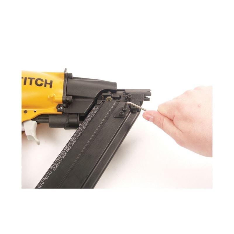 BOSTITCH MCN250 2 - 1/2in STRAPSHOT Nailer - Mississauga Hardware Centre Inc
