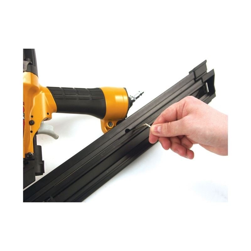 BOSTITCH MCN250 2 - 1/2in STRAPSHOT Nailer - Mississauga Hardware Centre Inc