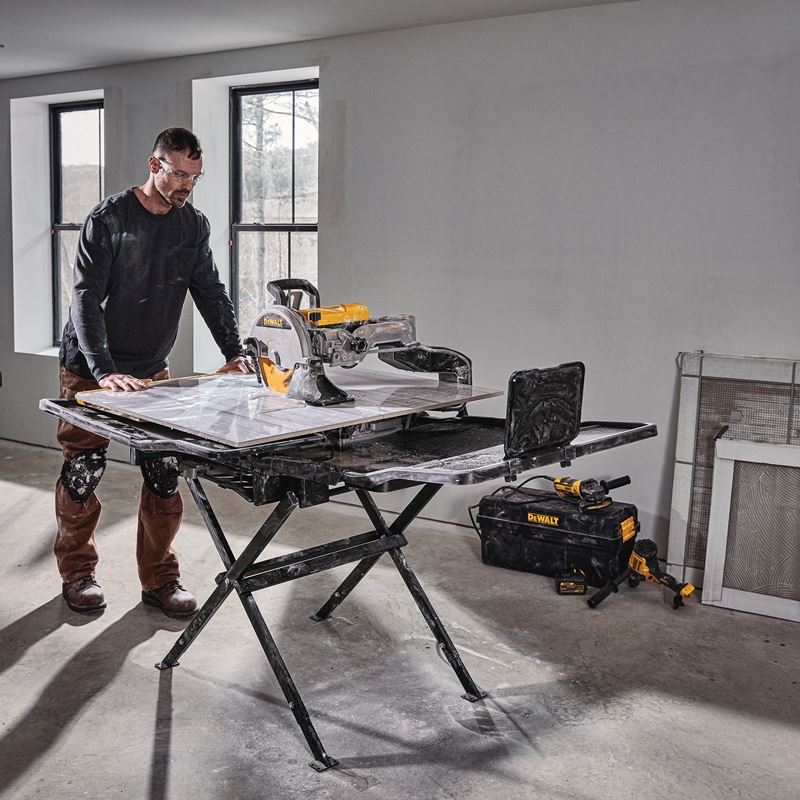 DEWALT D36000S 10 in. High Capacity Wet Tile Saw with Stand - Mississauga Hardware Centre IncDEWALTD36000S