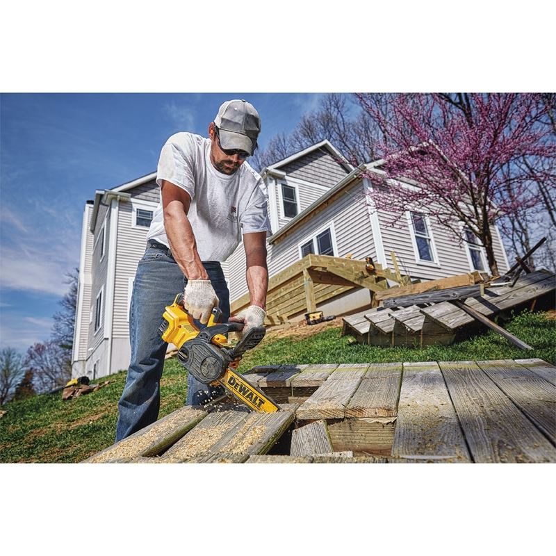 DEWALT DCCS620P1 20V MAX* Compact Cordless Chainsaw Kit - Mississauga Hardware Centre IncDEWALTDCCS620P1