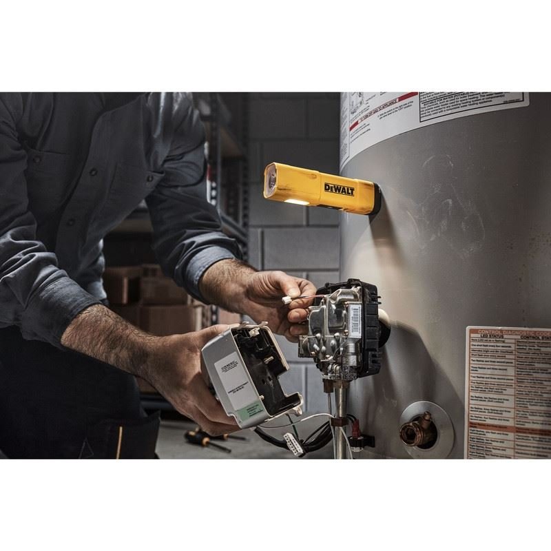 DEWALT DCL183 Rechargeable LED Flashlight - Mississauga Hardware Centre IncDEWALTDCL183