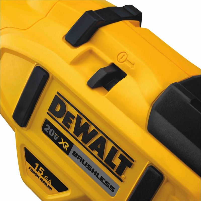 DEWALT DCN650B 20V MAX* XR 15 GA Cordless Angled Finish Nailer (Tool Only) - Mississauga Hardware Centre IncDEWALTDCN650B