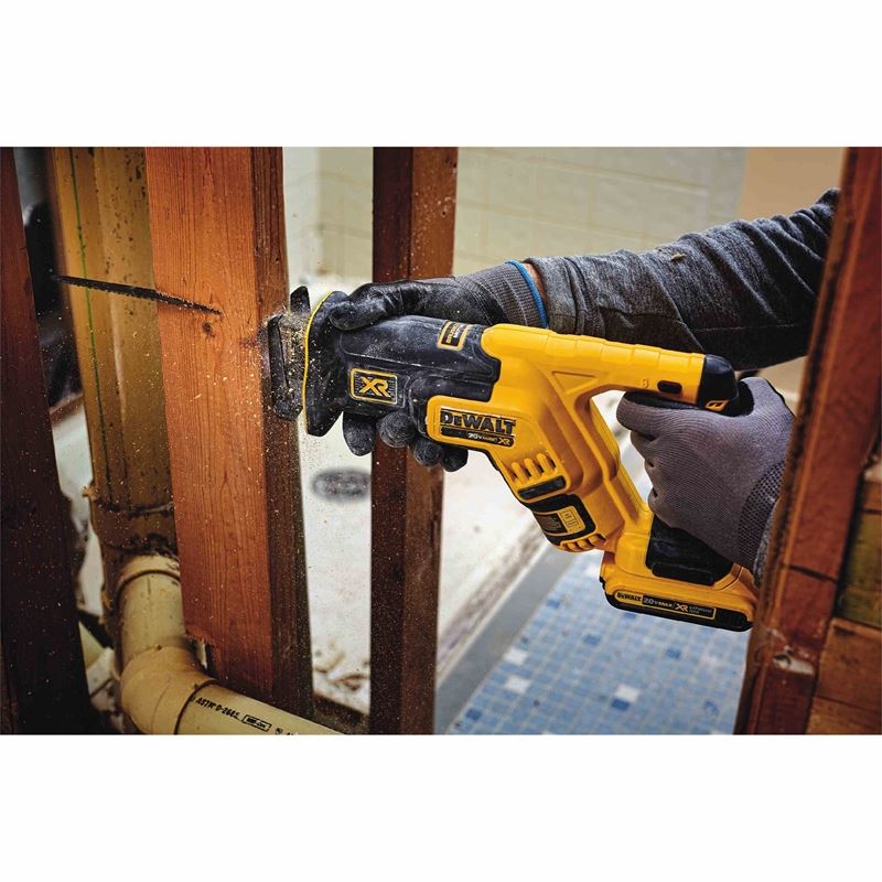 DEWALT DCS367B 20V MAX* XR® Brushless Compact Reciprocating Saw (Tool Only) - Mississauga Hardware Centre IncDEWALTDCS367B