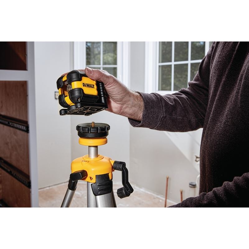 DEWALT DW08802CG Green Cross Line Laser Level - Mississauga Hardware Centre IncDEWALTDW08802CG