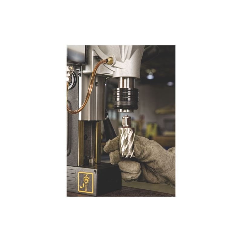 DEWALT | DWE1622K 2" 2 - Speed Magnetic Drill Press - Mississauga Hardware Centre IncDEWALTDWE1622K