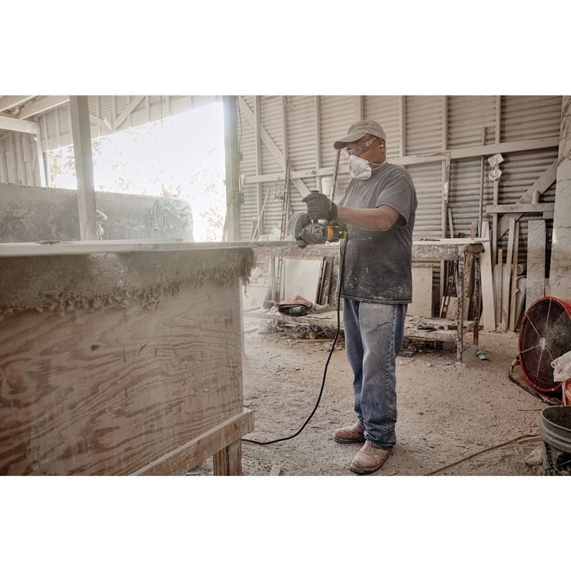 DEWALT DWE43231VS 5 in. Brushless Slide Switch VS Small Angle Grinder with KICKBACK BREAK and Pipeline Cover - Mississauga Hardware Centre IncDEWALTDWE43231VS