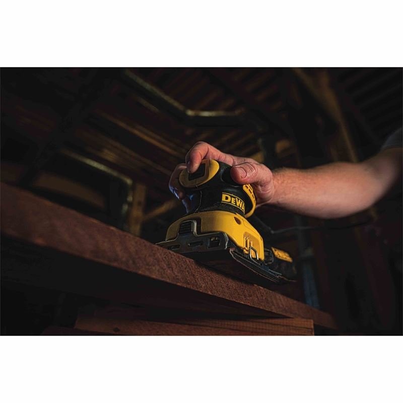 DEWALT DWE6411K 1/4 Sheet Palm Grip Sander Kit - Mississauga Hardware Centre IncDEWALTDWE6411K
