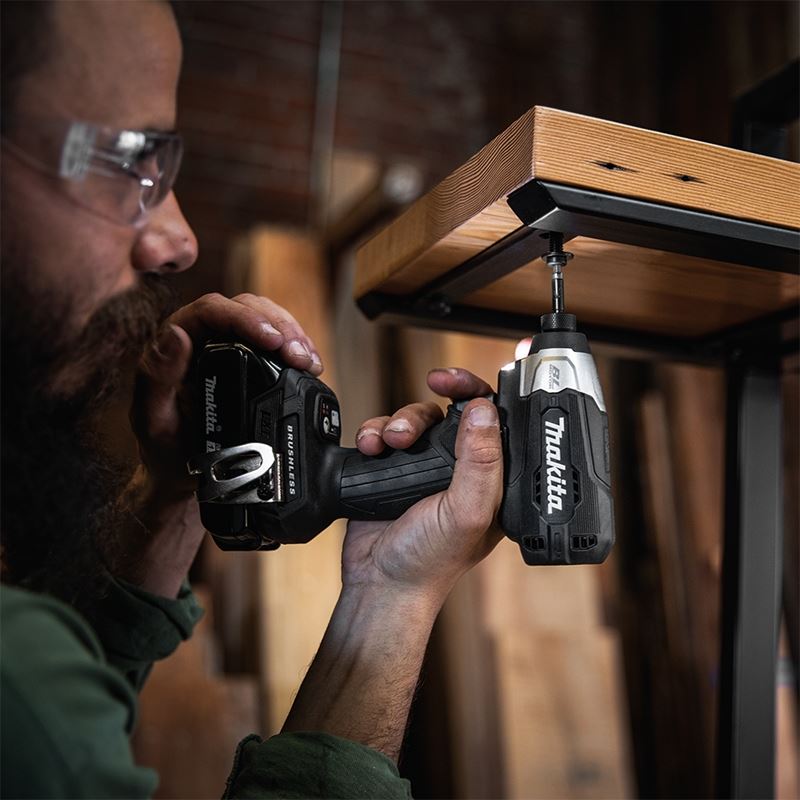 Makita DLX2423BX3 18V (Compact) LXT BL Sub - Compact 2 Tool Combo Kit - Mississauga Hardware Centre IncMakitaDLX2423BX3
