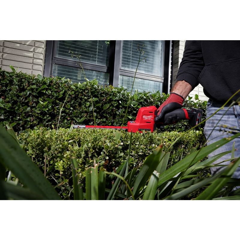 Milwaukee 2533 - 21 M12 FUEL 8in Hedge Trimmer - Mississauga Hardware Centre Inc
