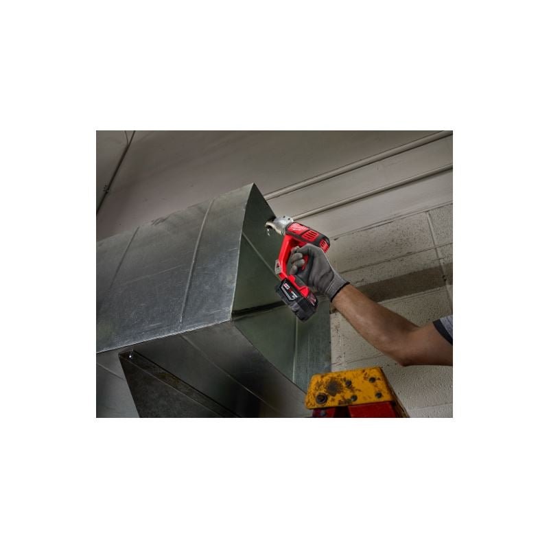 Milwaukee | 2635 - 22 M18 Cordless 18 Gauge Double Cut Shear Kit - Mississauga Hardware Centre IncMilwaukee2635-22