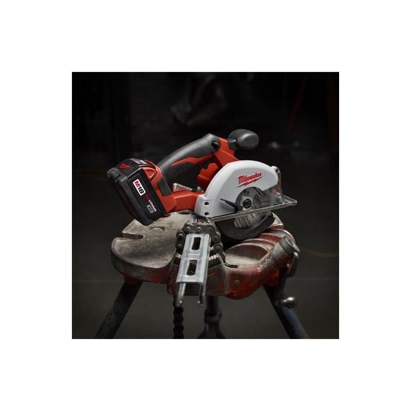 Milwaukee | 2682 - 22 M18 Cordless Lithium - Ion 5 - 3/8" Metal Saw Kit - Mississauga Hardware Centre IncMilwaukee2682-22